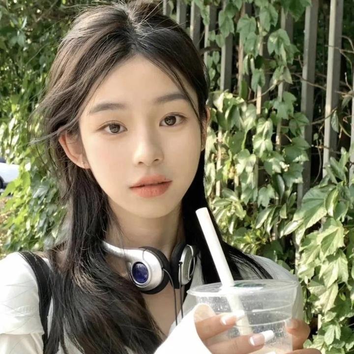 未来天后 海报
